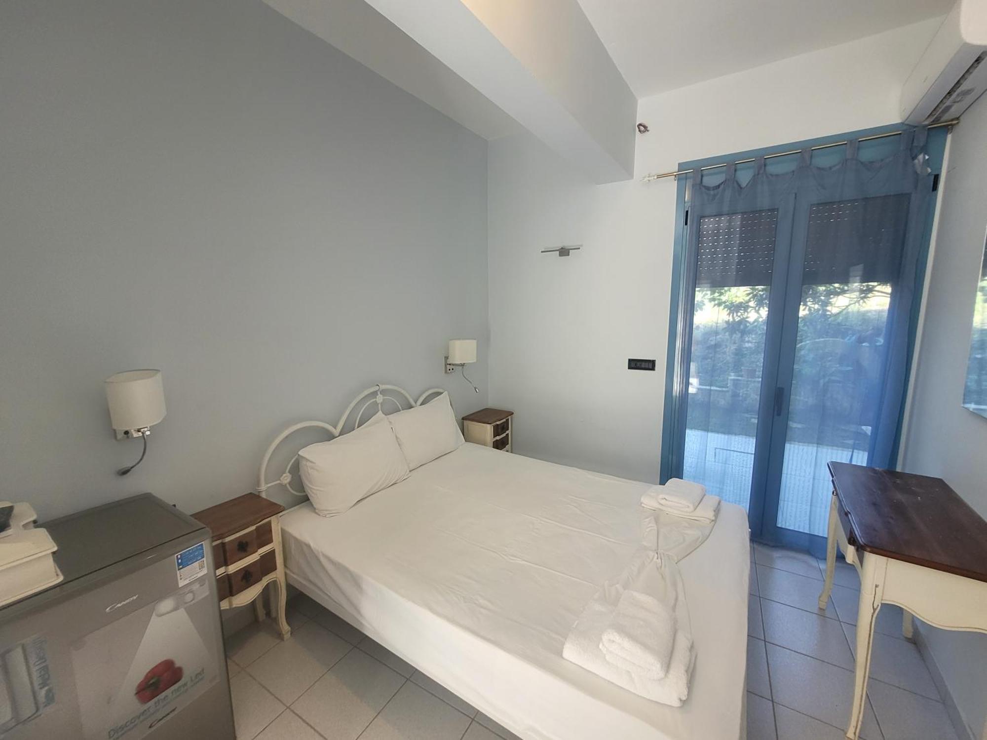Aκrotiriresort Vasilikí Pokoj fotografie